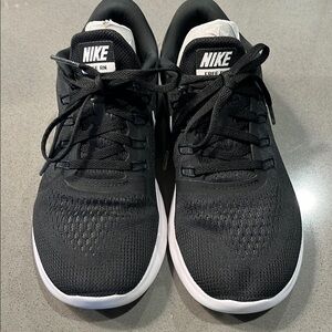 Nike Black and White Athletic Shoes with Mesh Upper